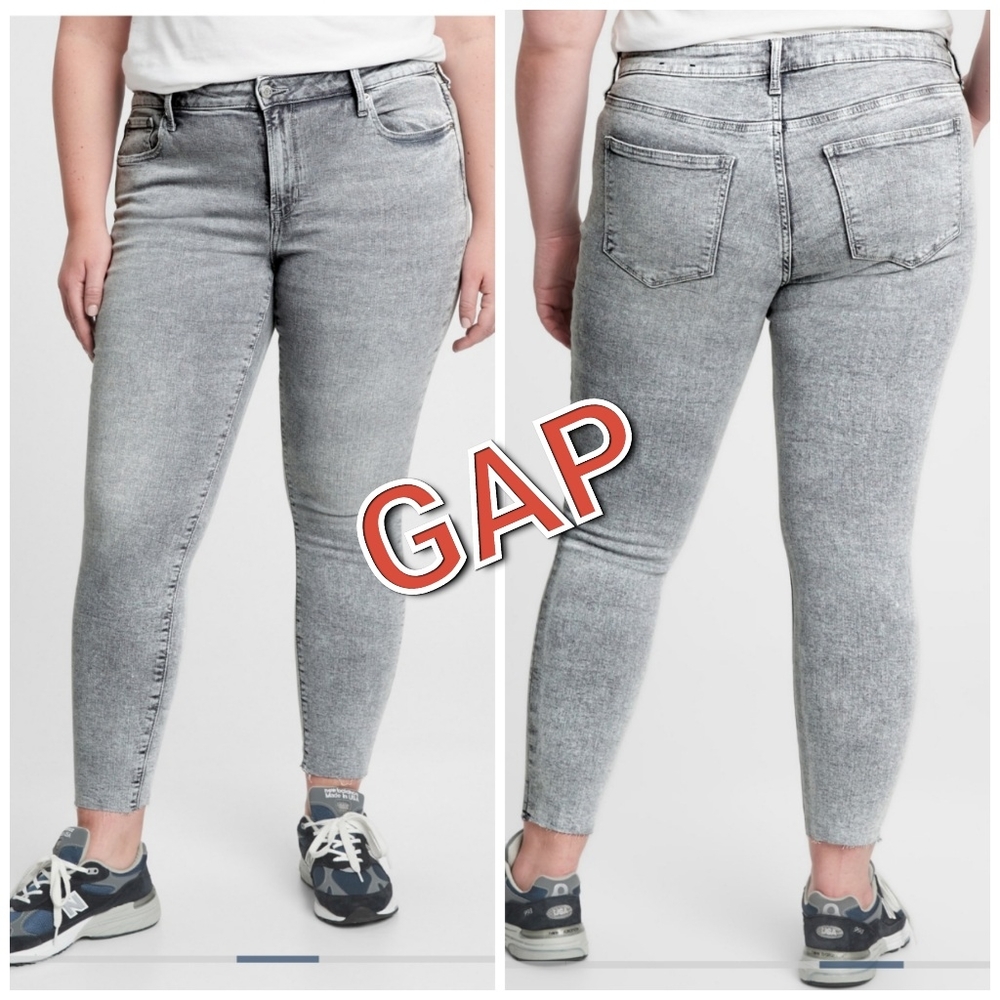 🥳FINAL PRICE👍👖NWT‼️ GAP brand Mid-Rise Legging Jeans with Washwell